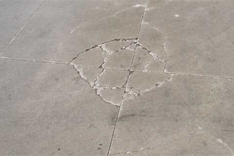 How thick does concrete need to be not to crack?