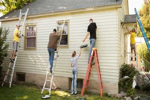 Do house flippers pay capital gains?