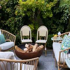 The Art of Outdoor Living: Must-Have Garden and Patio Décor Elements