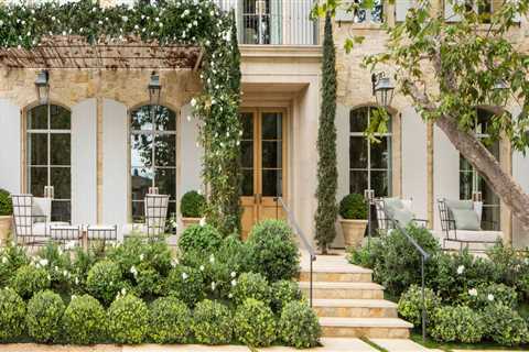 Creating A Harmonious Outdoor Oasis: The Role Of Asphalt Shingle Roofing In Enhancing Garden And..