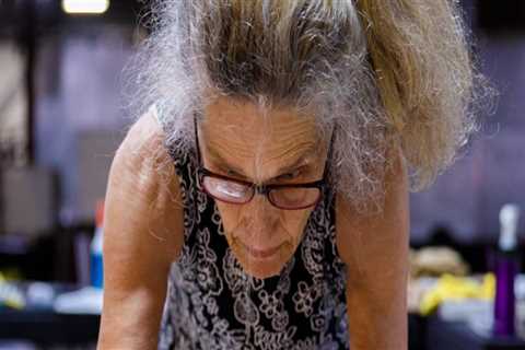 Exploring Famous Glass Blowing Techniques for Large-Scale Artistry